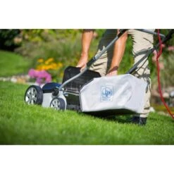 LUX Elektro-Vertikutierer Und -Rasenlüfter E-VL-1800/36 Mit 1.800 W 10 LUX Elektro-Vertikutierer Und -Rasenlüfter E-VL-1800/36 Mit 1.800 W -Lux-Tools 2725836 2137 2