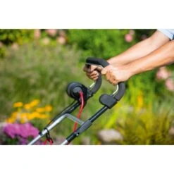 LUX Elektro-Vertikutierer Und -Rasenlüfter E-VL-1800/36 Mit 1.800 W 12 LUX Elektro-Vertikutierer Und -Rasenlüfter E-VL-1800/36 Mit 1.800 W -Lux-Tools 2725836 2137 4