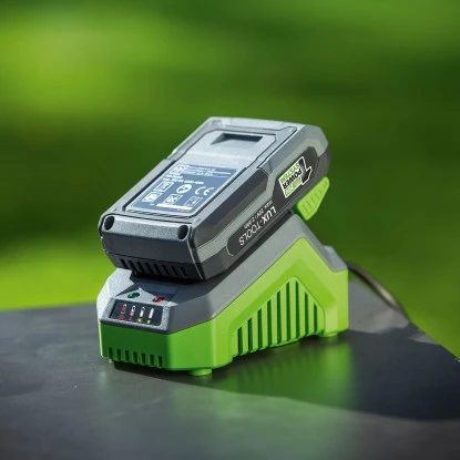 LUX 1 PowerSystem Starter-Set Mit 20 V 2 Ah Li-Ion Akku Und Schnellladegerät 6 LUX 1 PowerSystem Starter-Set Mit 20 V 2 Ah Li-Ion Akku Und Schnellladegerät – Bild 4